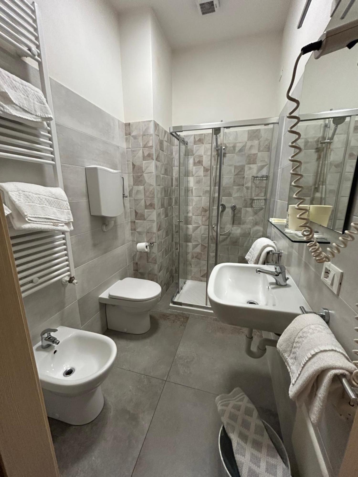 Hotel Marchina Брешия Экстерьер фото