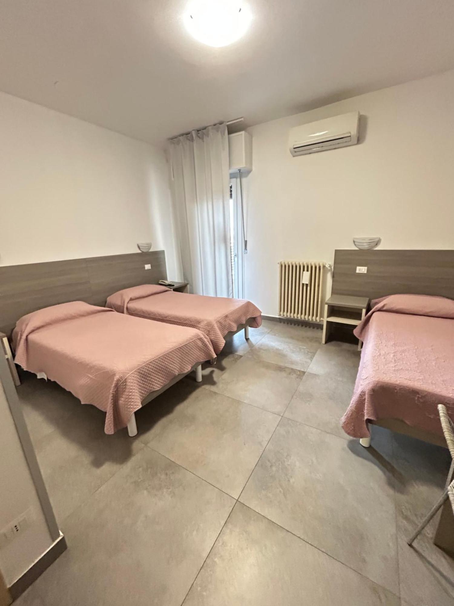 Hotel Marchina Брешия Экстерьер фото