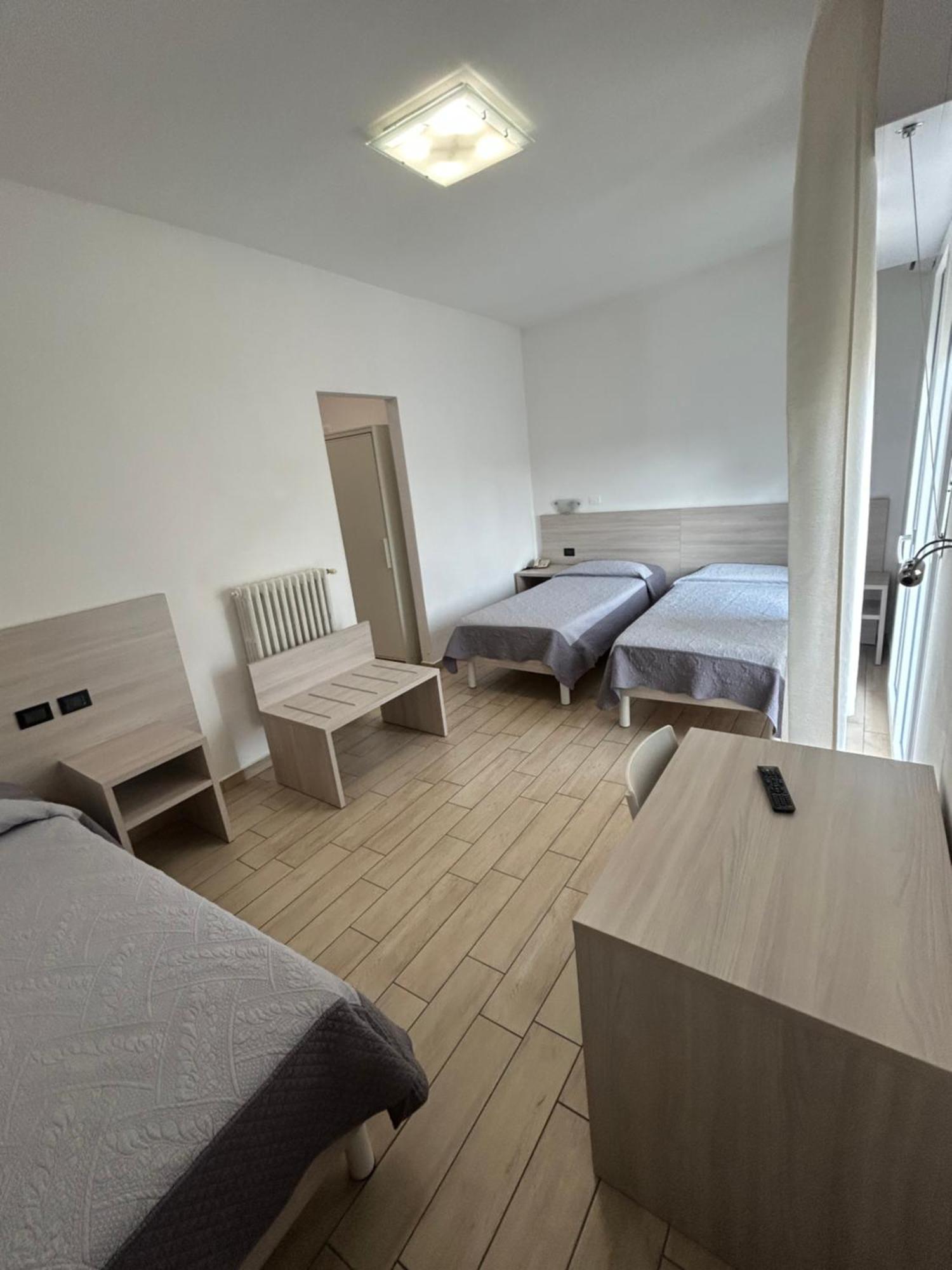 Hotel Marchina Брешия Экстерьер фото
