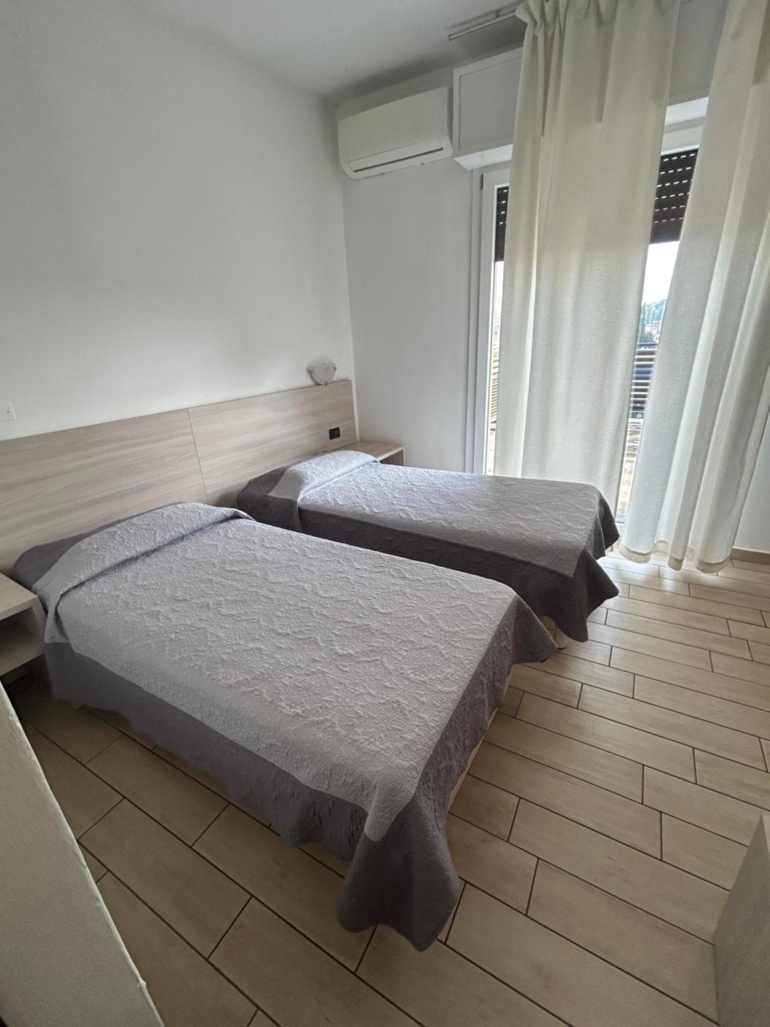 Hotel Marchina Брешия Экстерьер фото