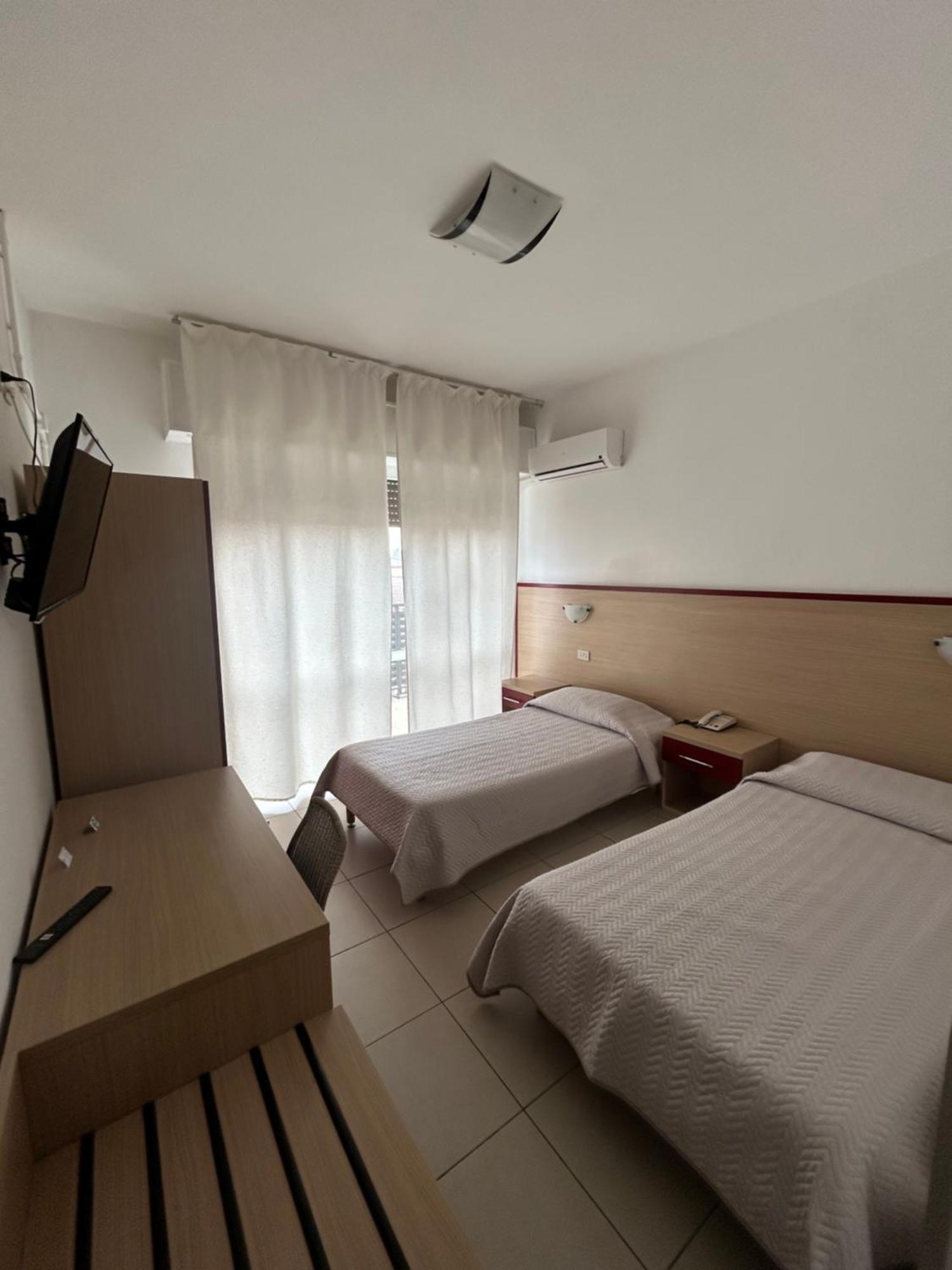 Hotel Marchina Брешия Экстерьер фото