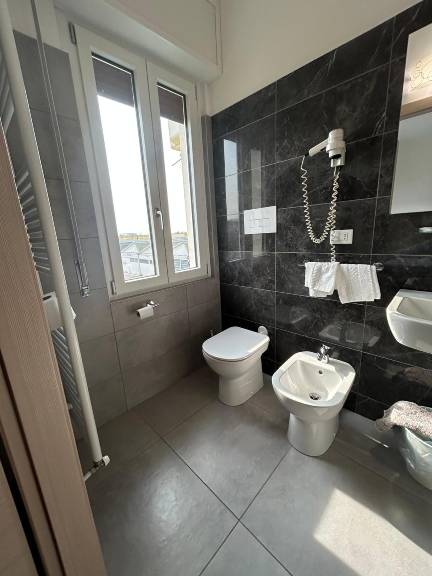 Hotel Marchina Брешия Экстерьер фото